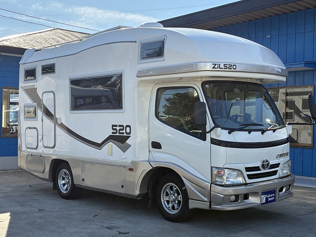 キャンピングカーキャブコン