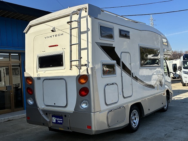 キャンピングカーキャブコン