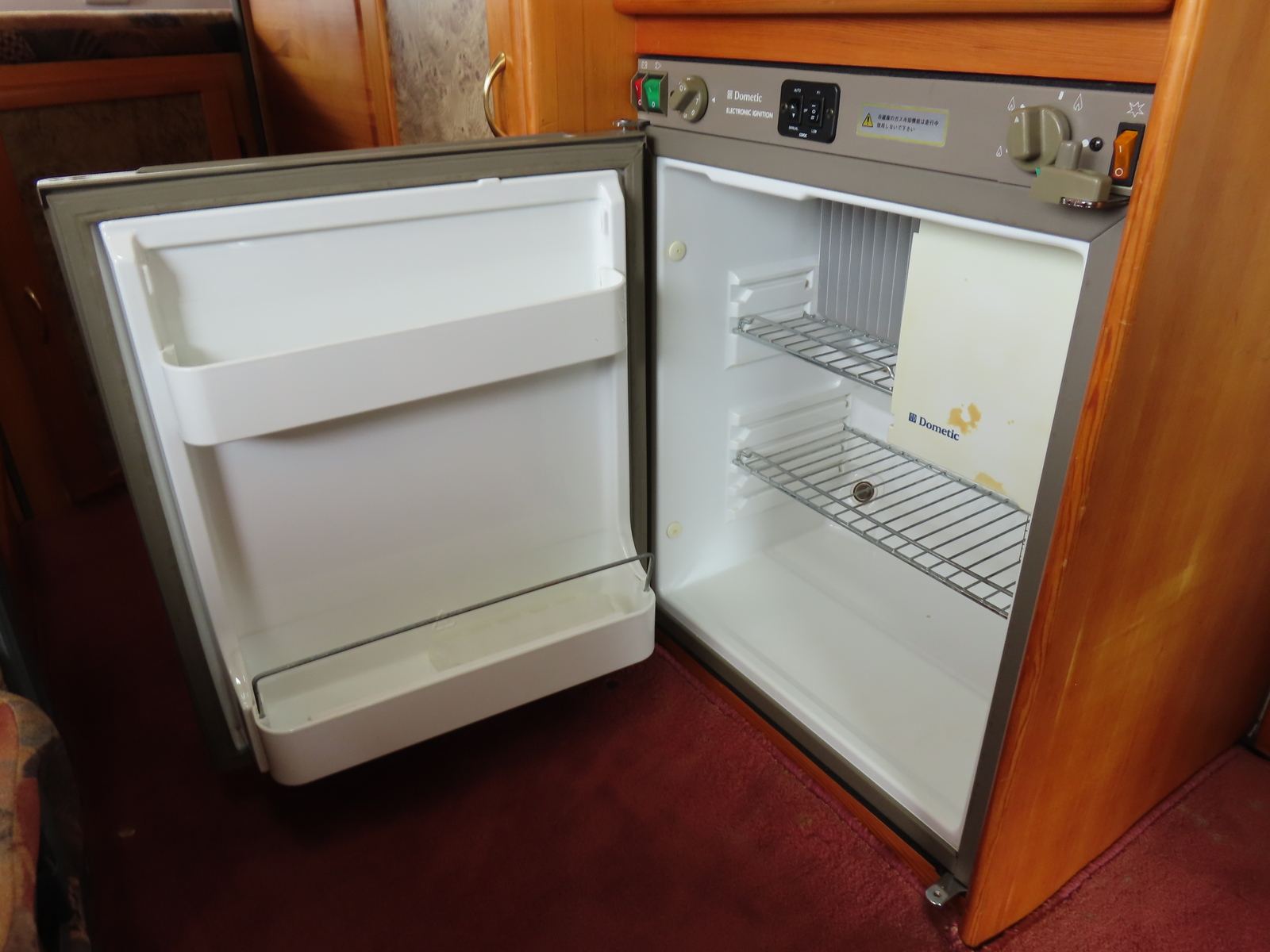 キャンピングカーキャブコン