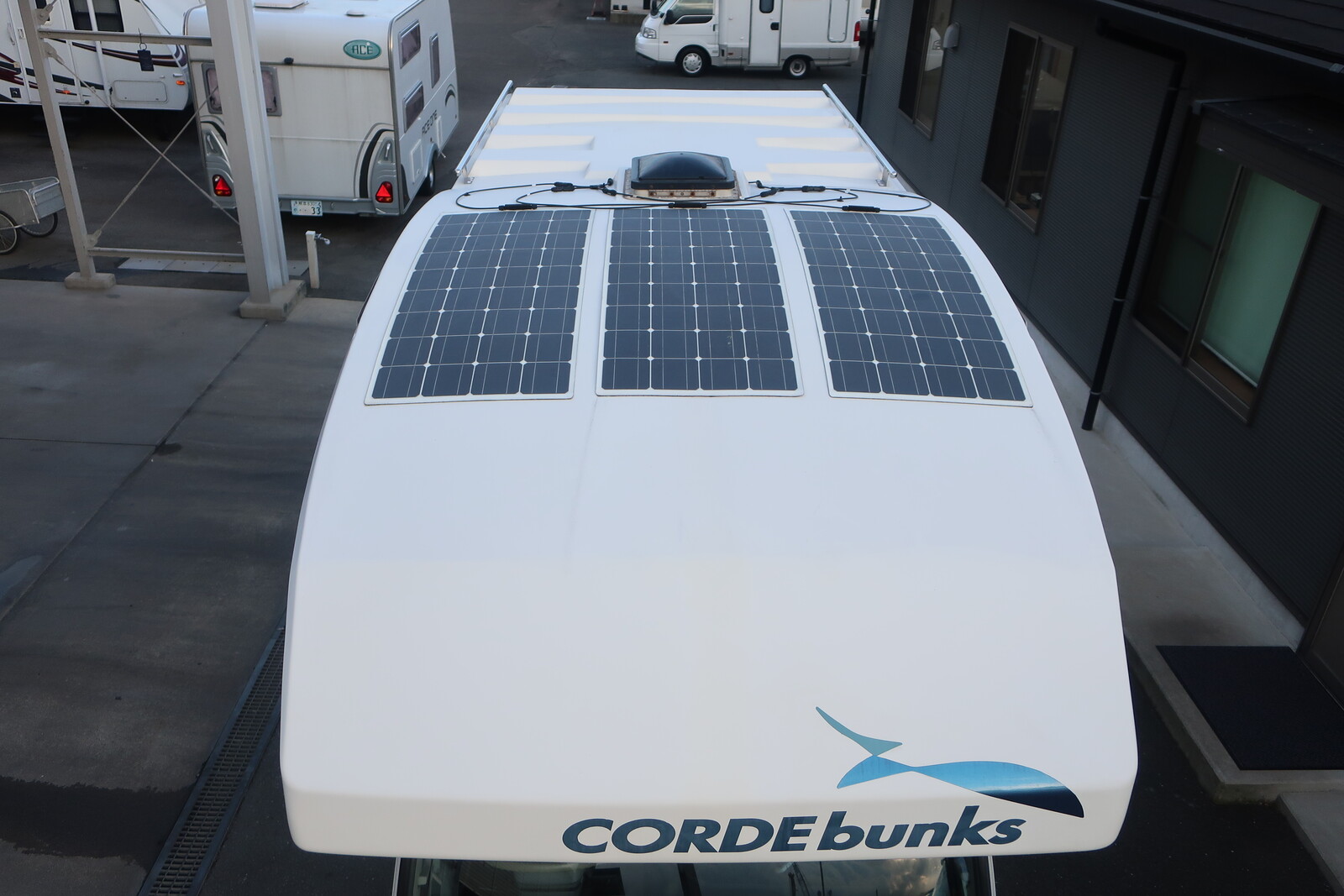 キャンピングカーキャブコン