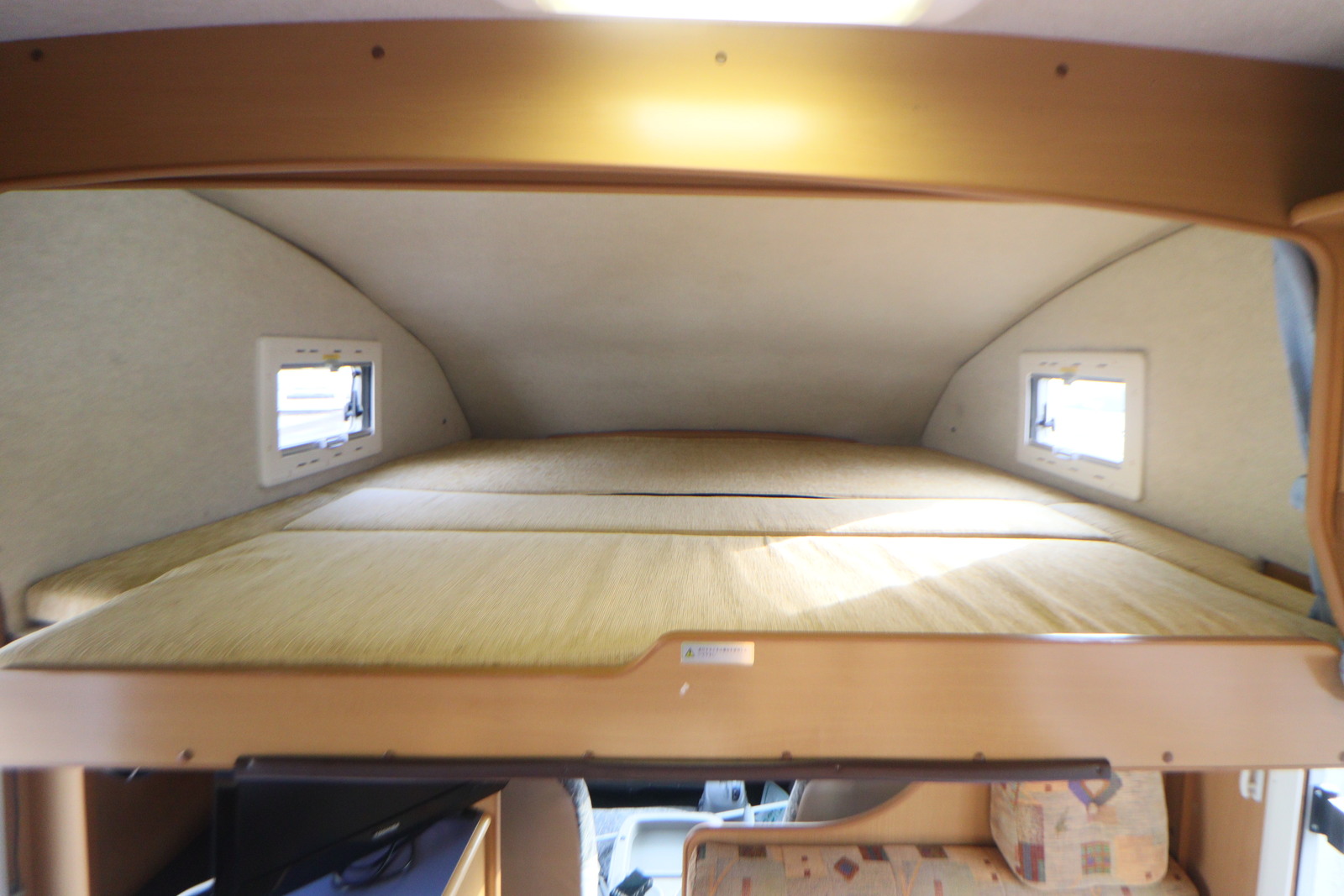 キャンピングカーキャブコン