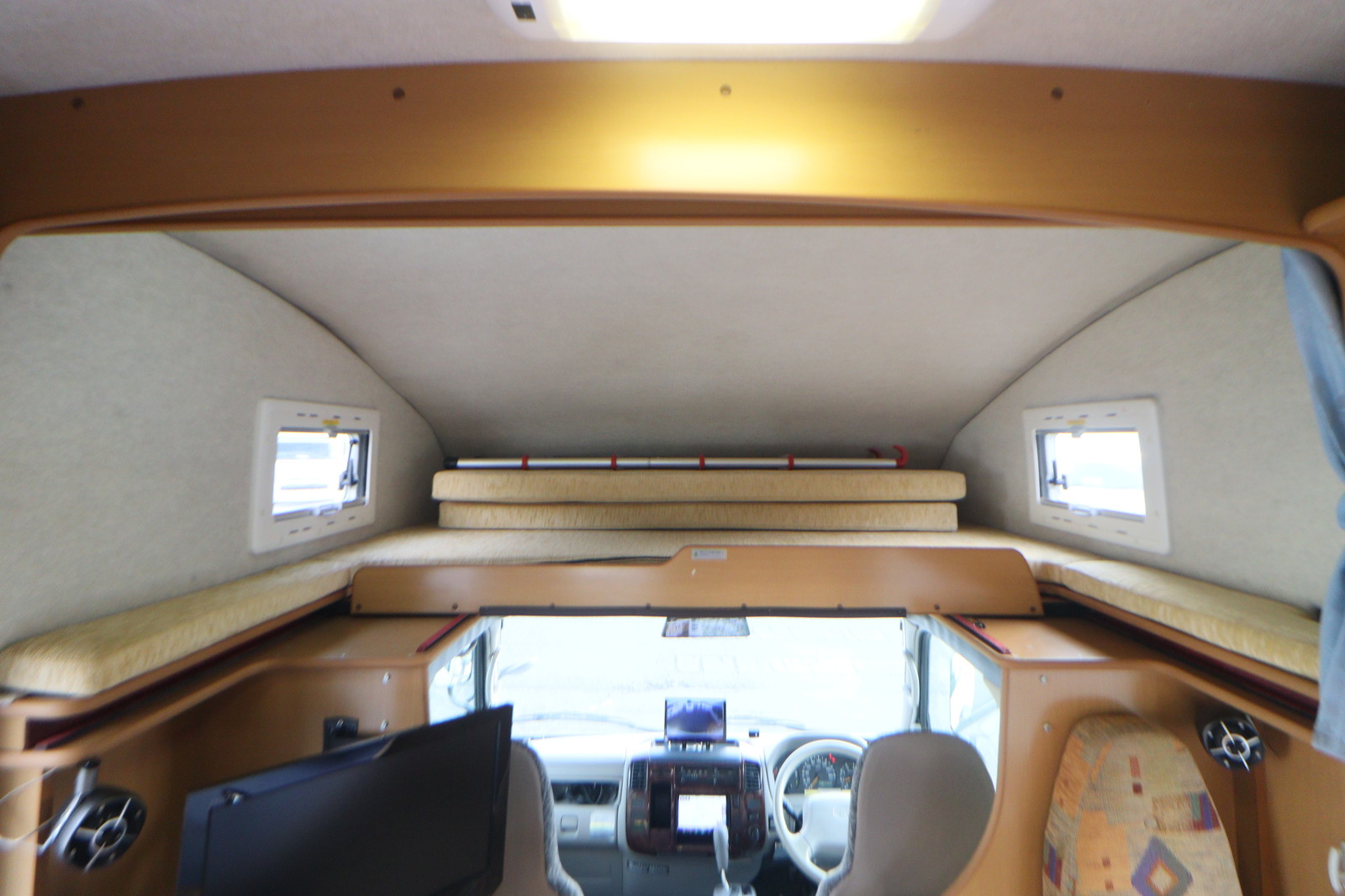 キャンピングカーキャブコン