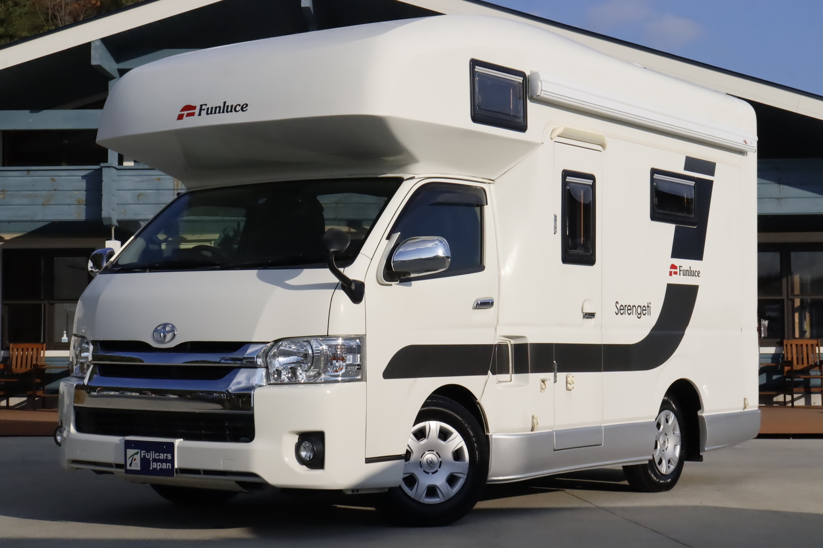 キャンピングカーキャブコン