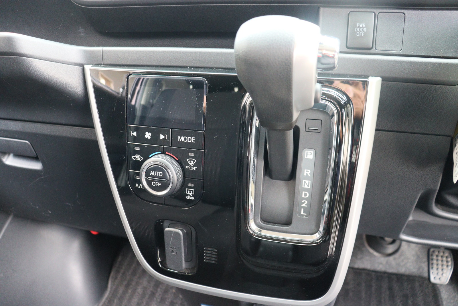 キャンピングカー軽キャンパー