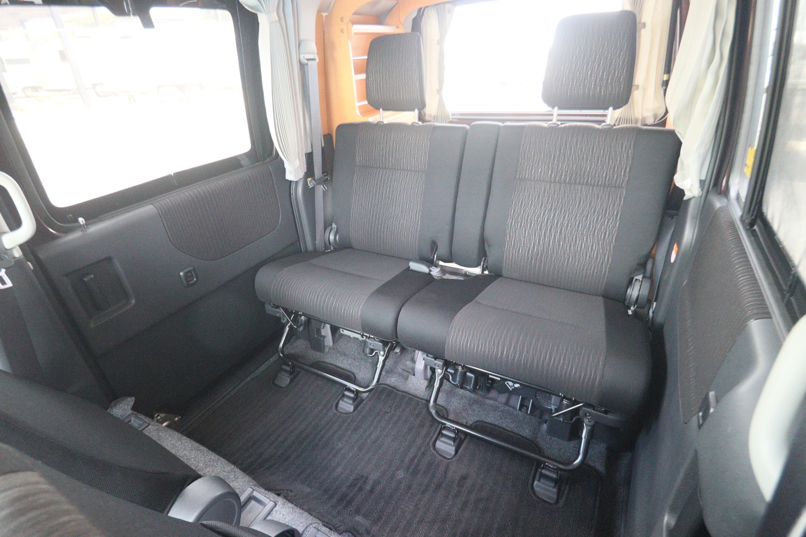 キャンピングカー軽キャンパー