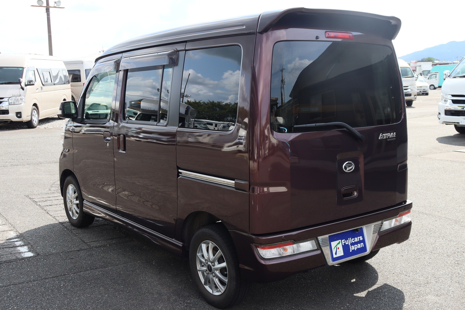 キャンピングカー軽キャンパー