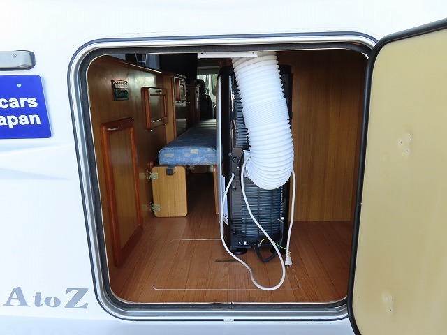 キャンピングカーキャブコン