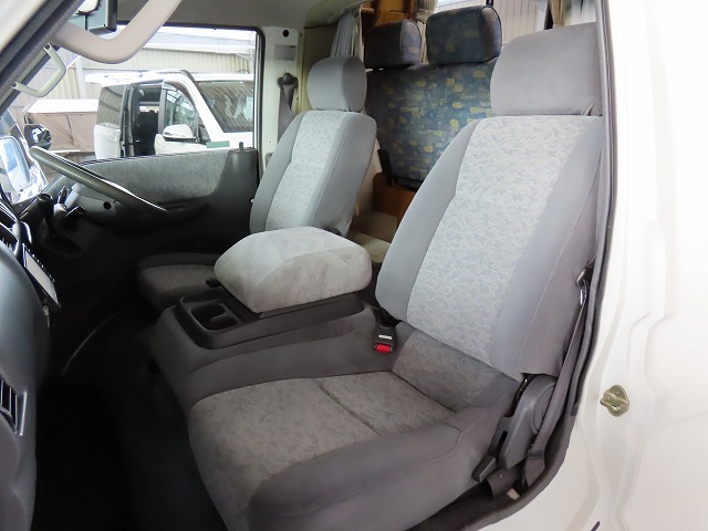 キャンピングカーキャブコン