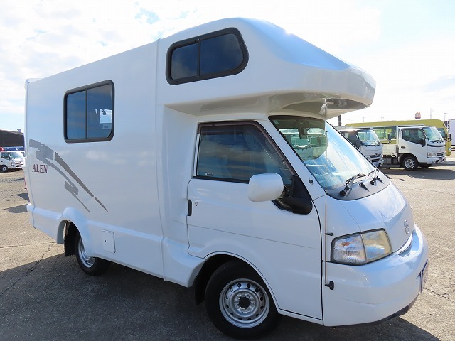 キャンピングカーキャブコン