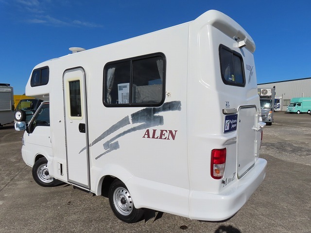 キャンピングカーキャブコン