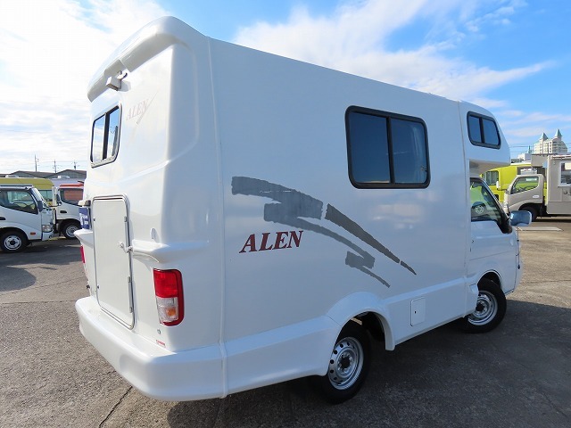 キャンピングカーキャブコン