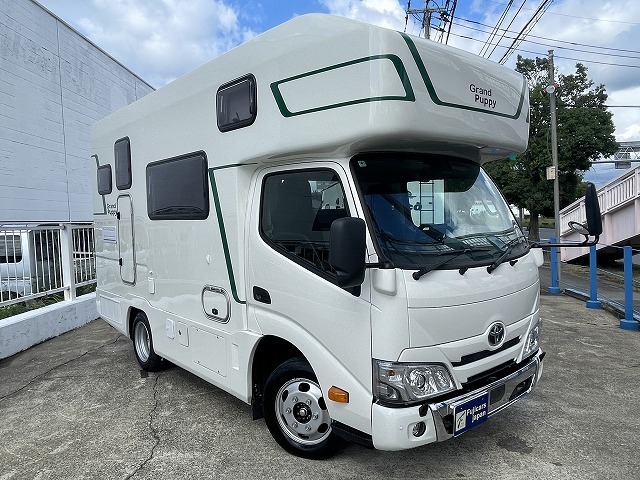 キャンピングカーキャブコン