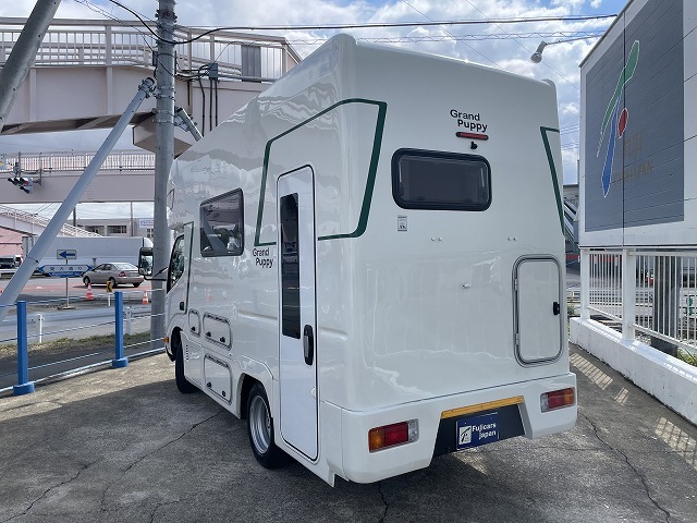 キャンピングカーキャブコン