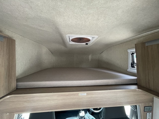 キャンピングカーキャブコン