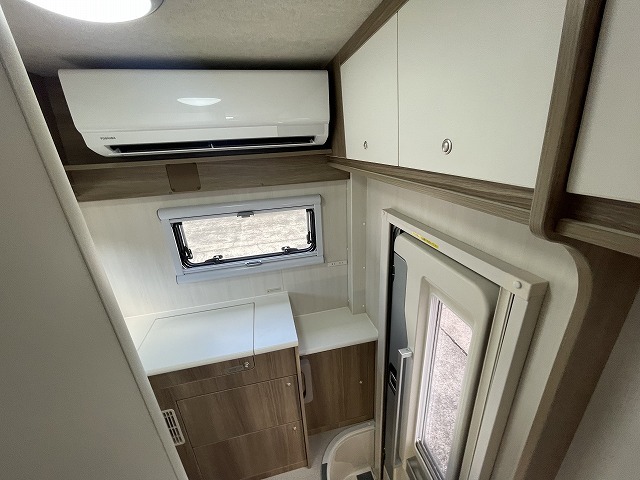 キャンピングカーキャブコン