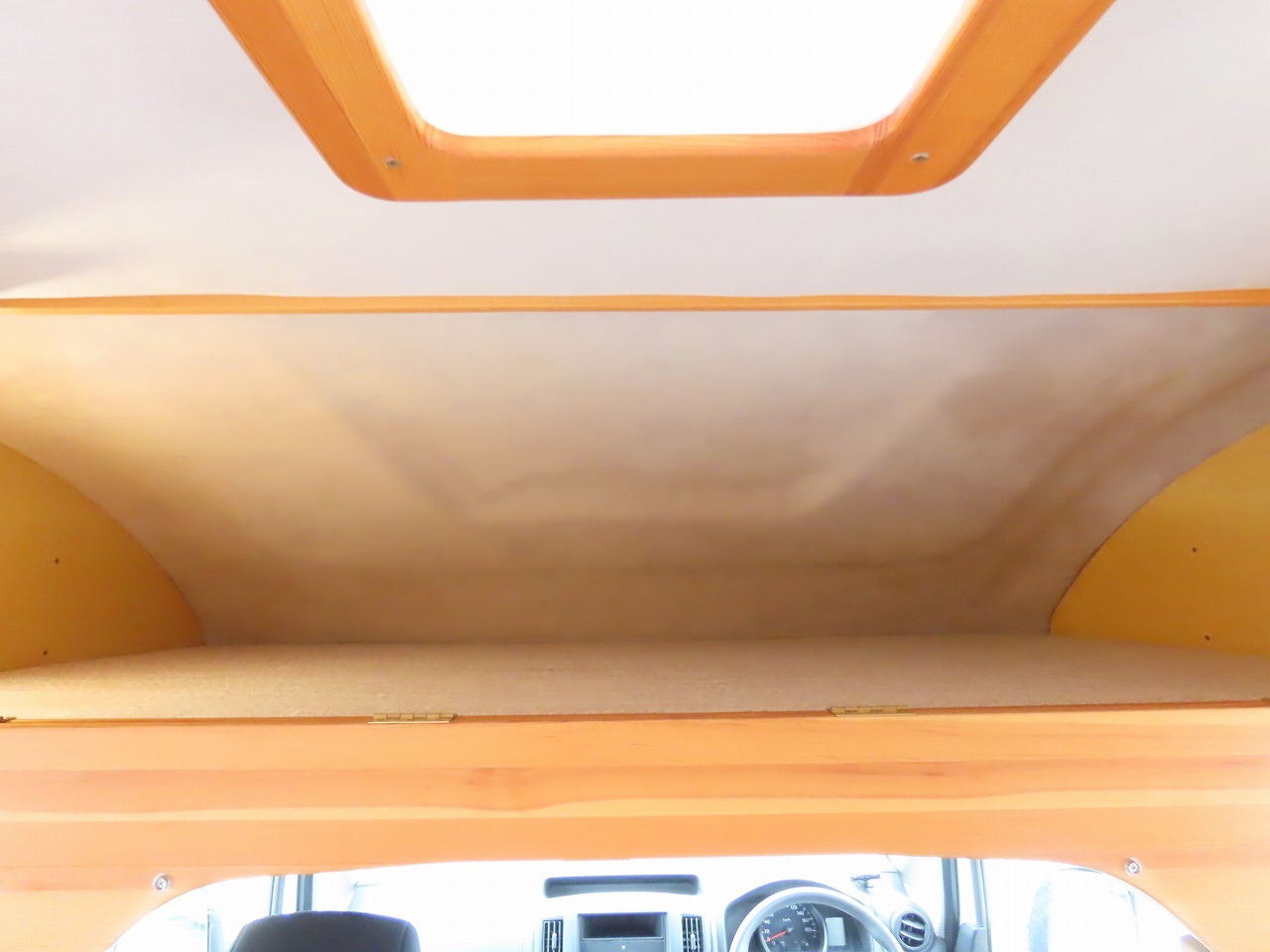 キャンピングカーキャブコン