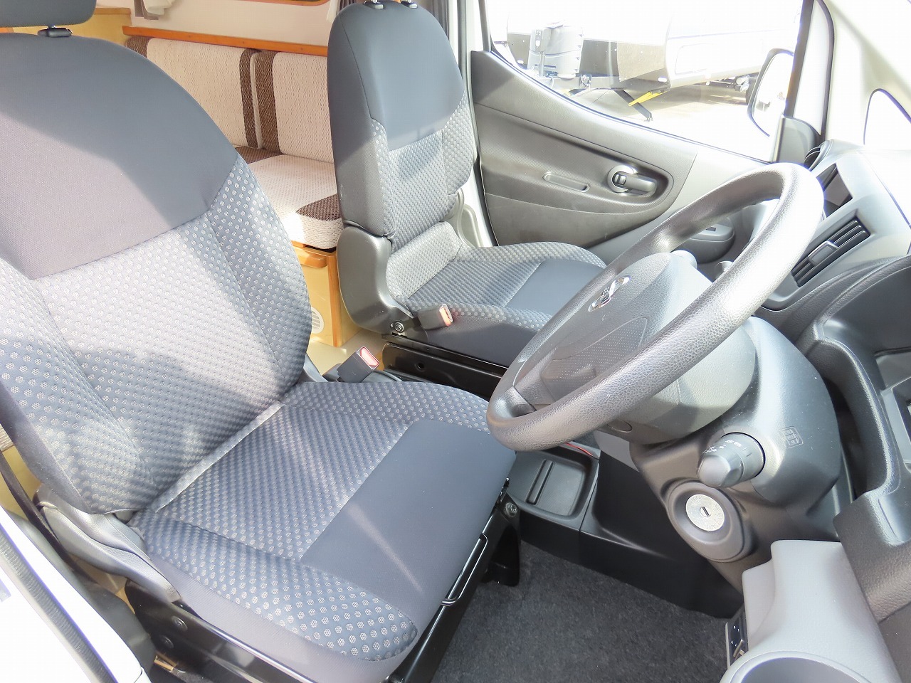 キャンピングカーキャブコン