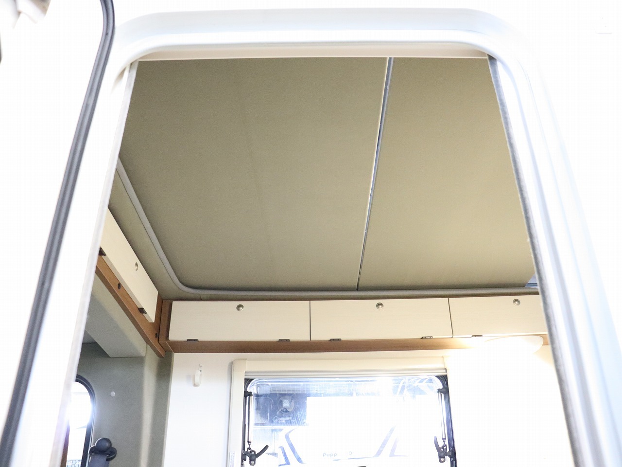 キャンピングカー軽キャンパー