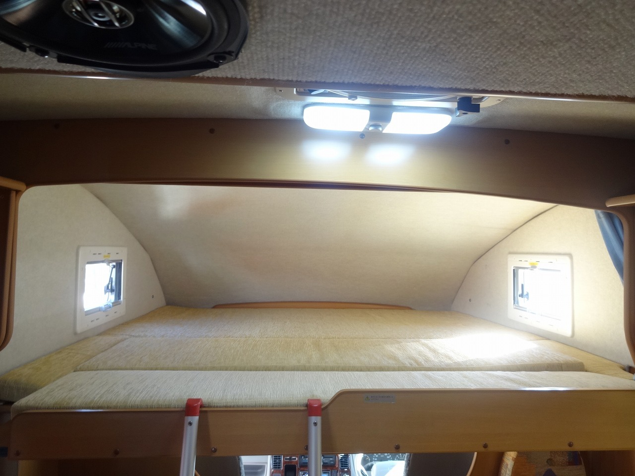 キャンピングカーキャブコン