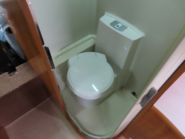 キャンピングカーキャブコン