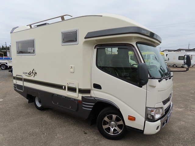 キャンピングカーキャブコン