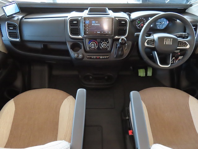 キャンピングカーバンコン