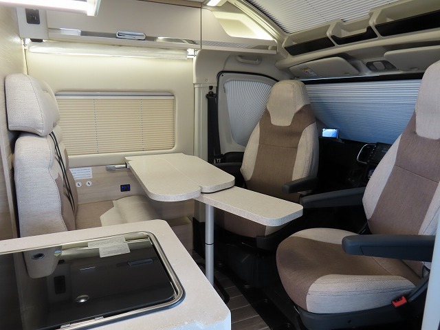 キャンピングカーバンコン