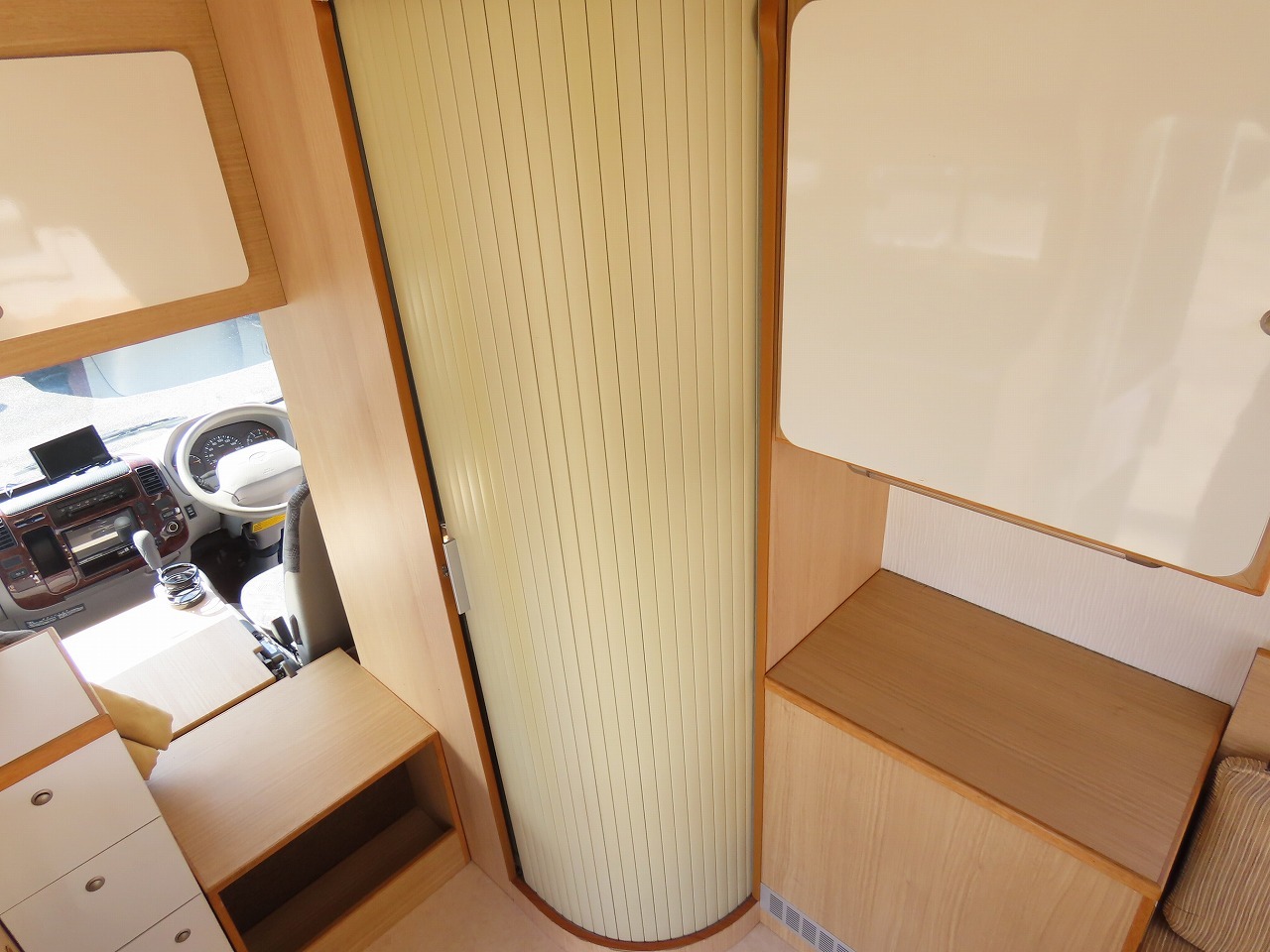 キャンピングカーキャブコン