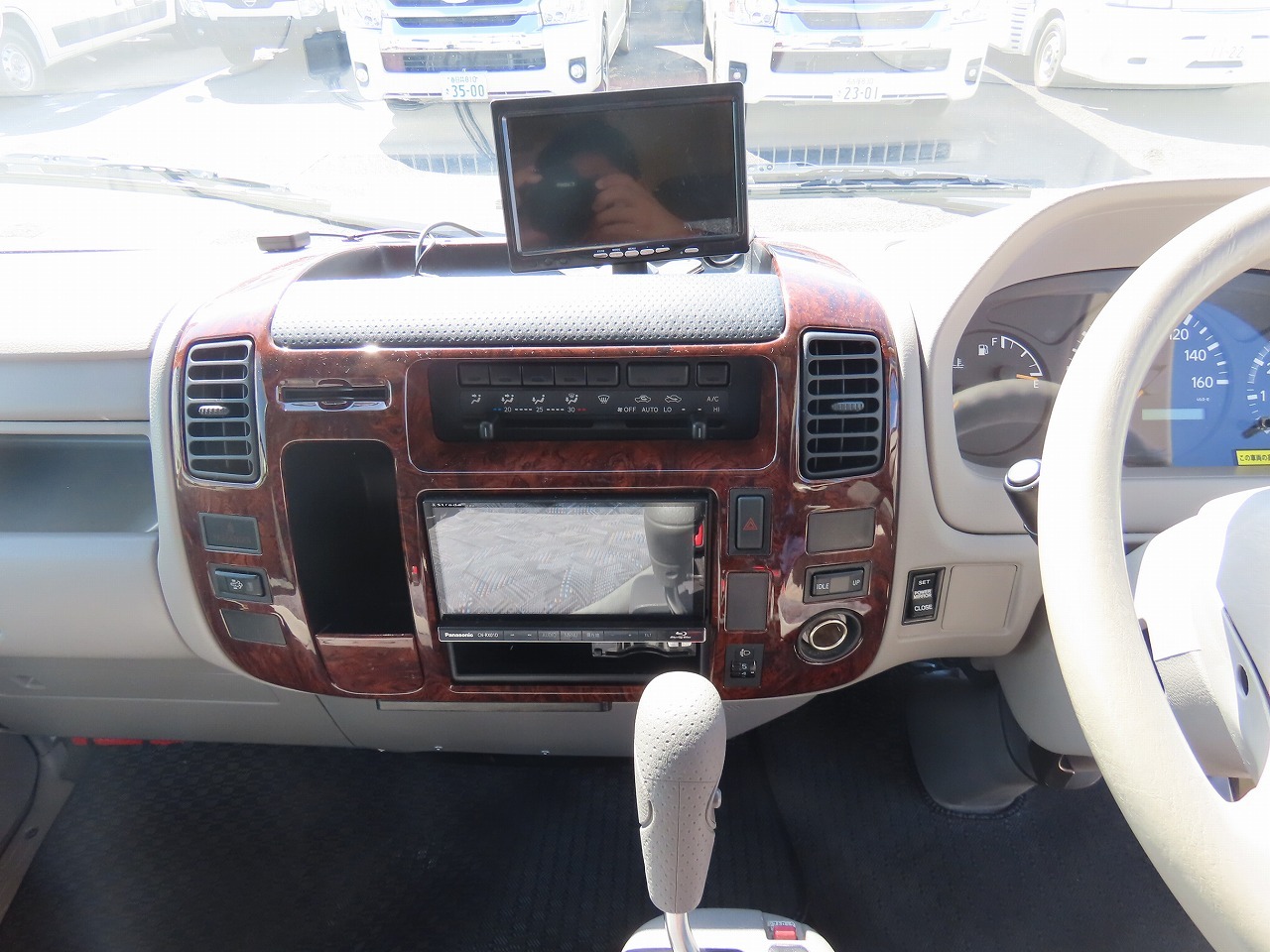 キャンピングカーキャブコン