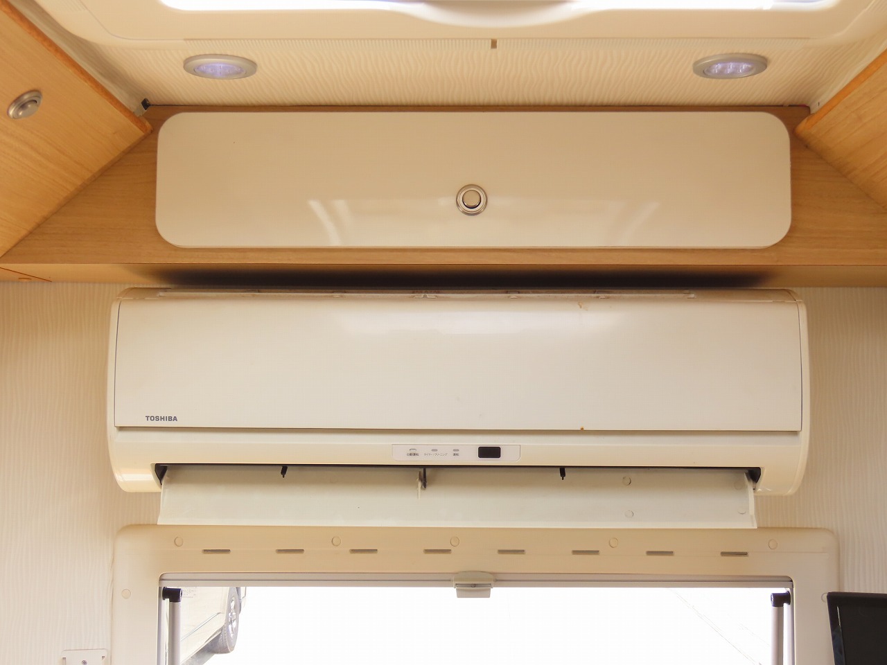 キャンピングカーキャブコン