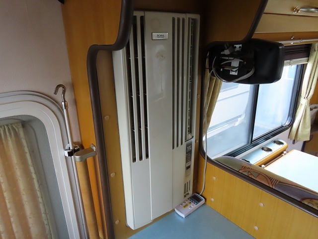 キャンピングカーキャブコン