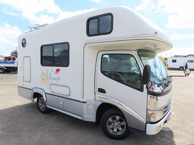 キャンピングカーキャブコン