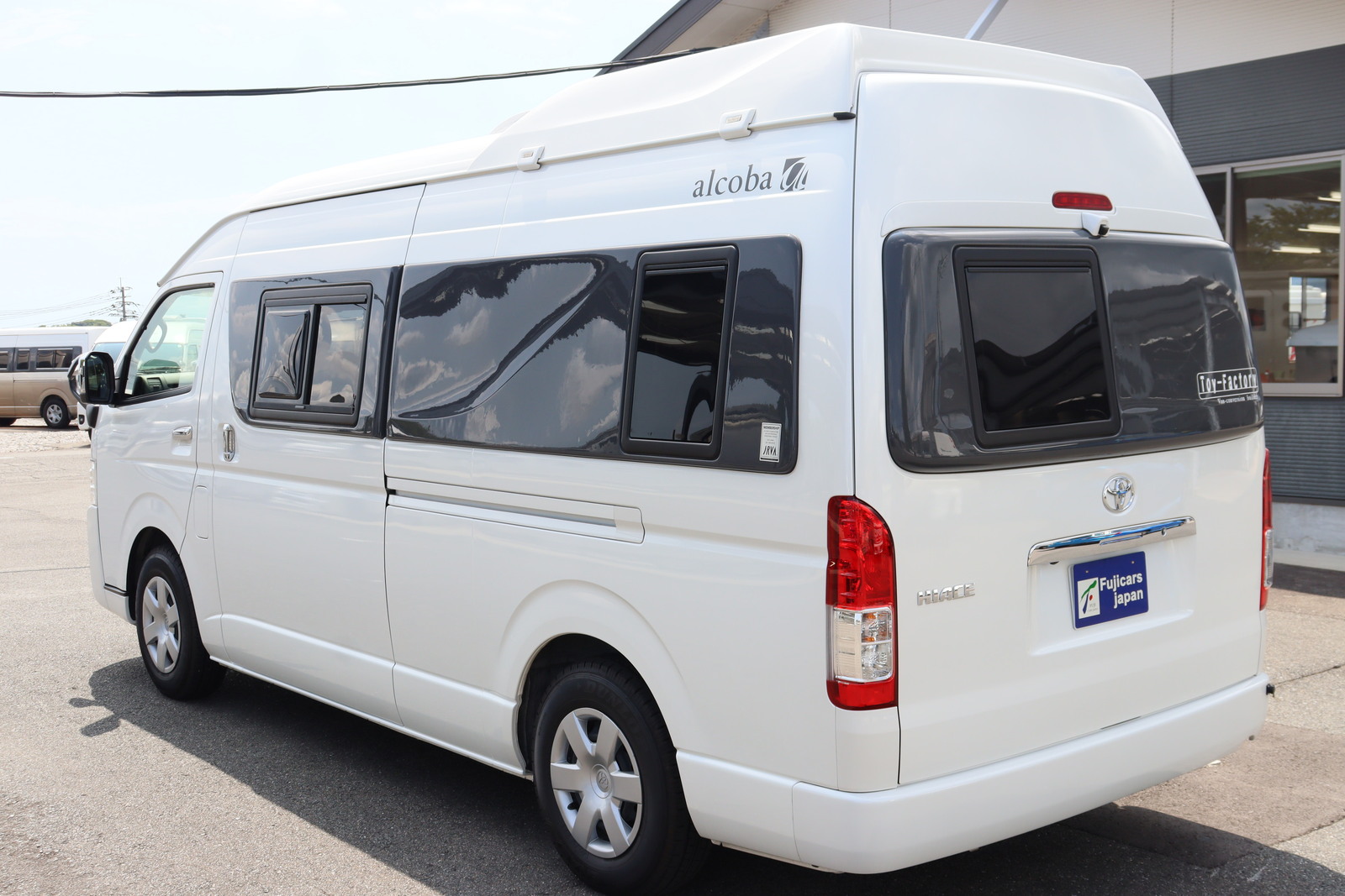 キャンピングカーバンコン