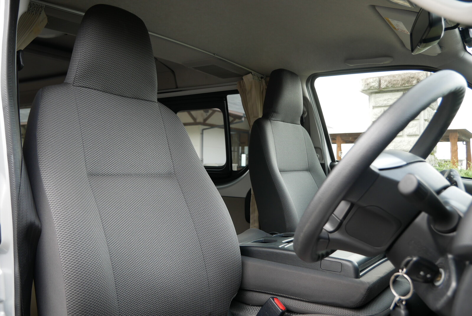 キャンピングカーバンコン