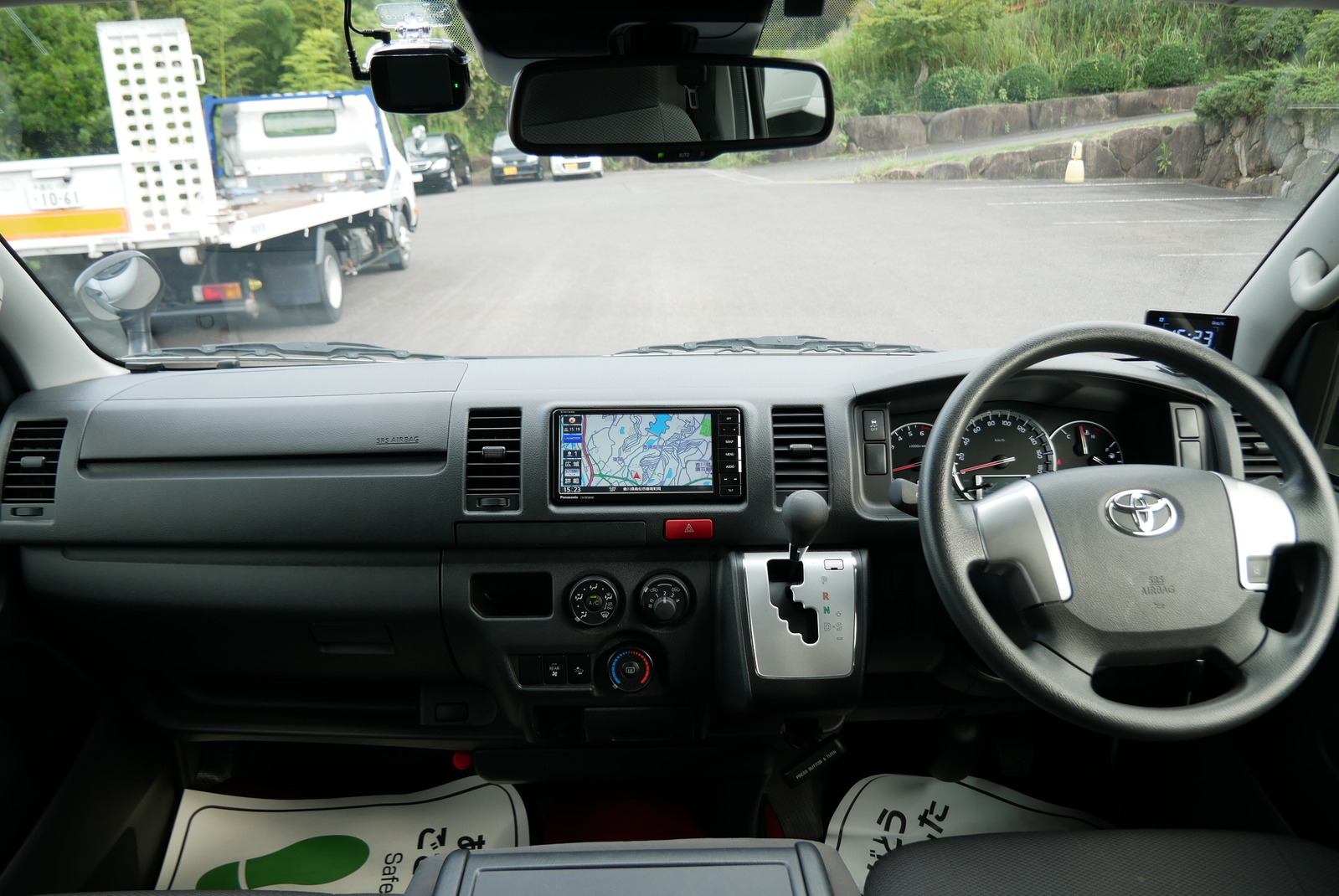 キャンピングカーバンコン