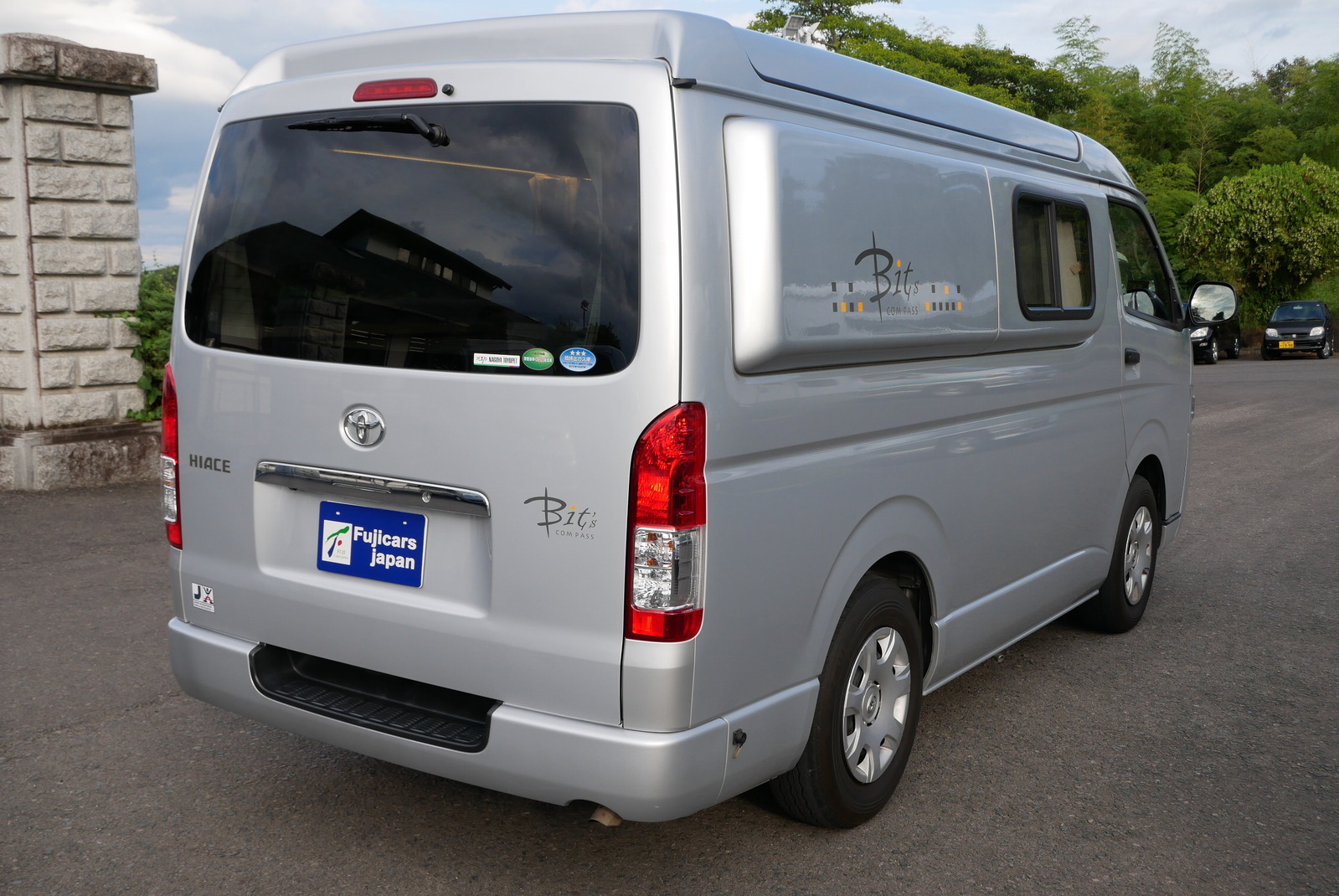 キャンピングカーバンコン