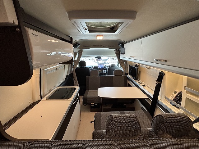 キャンピングカーバンコン