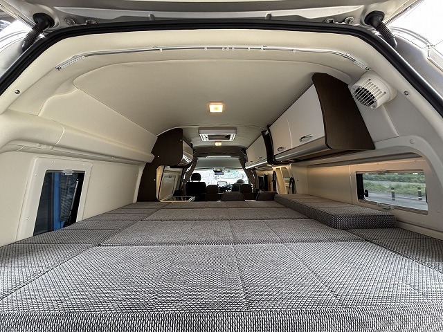 キャンピングカーバンコン