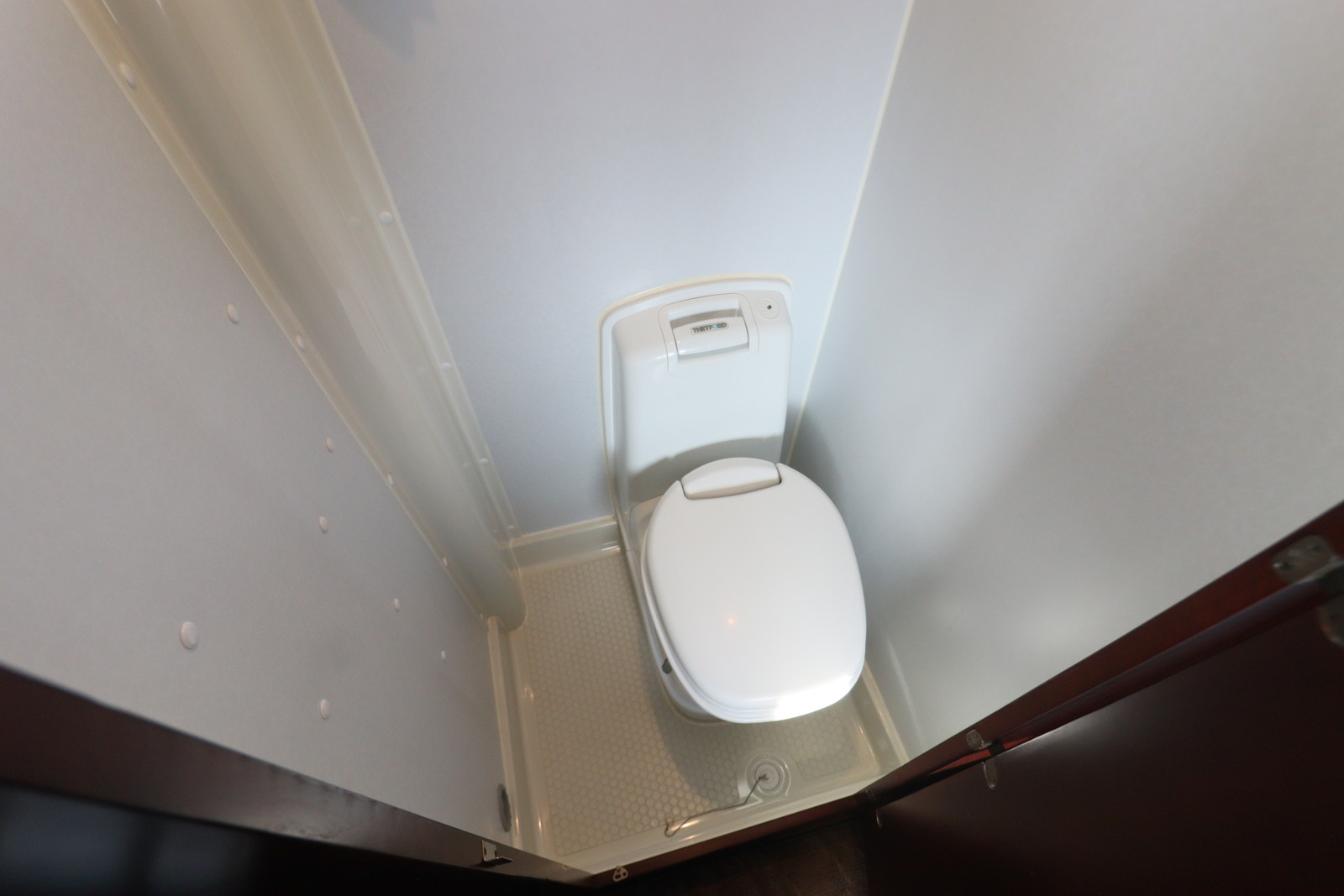 キャンピングカーキャブコン