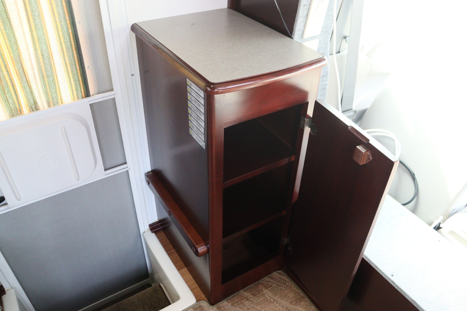 キャンピングカーキャブコン