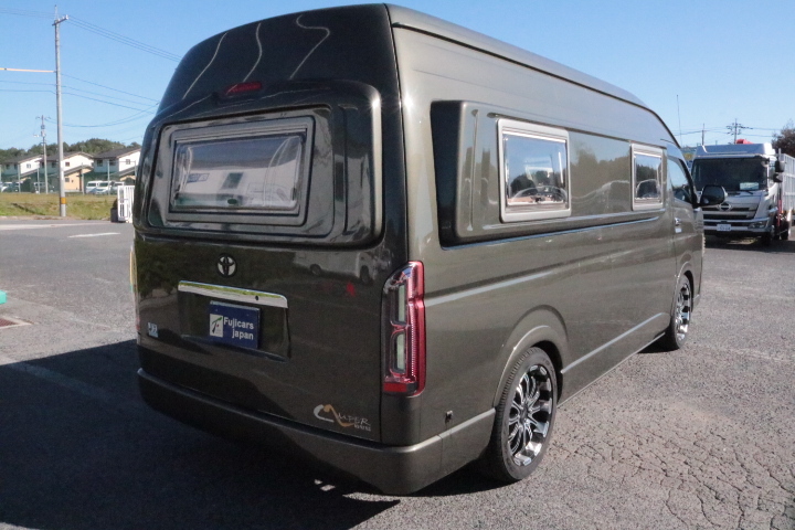 キャンピングカーバンコン