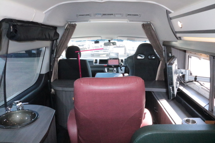 キャンピングカーバンコン