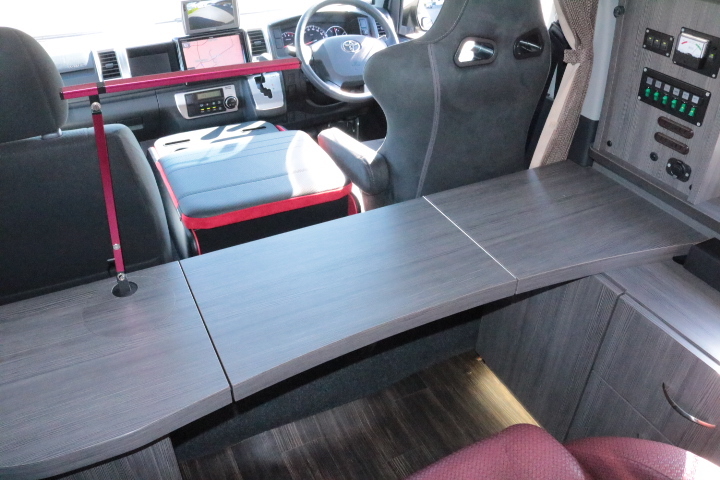 キャンピングカーバンコン