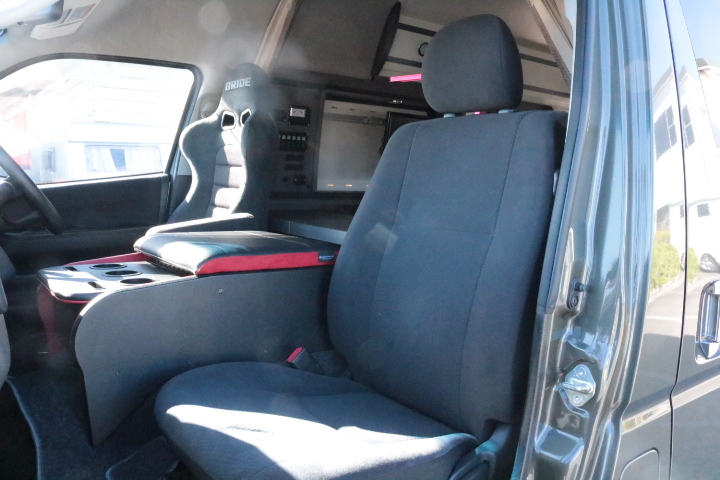 キャンピングカーバンコン