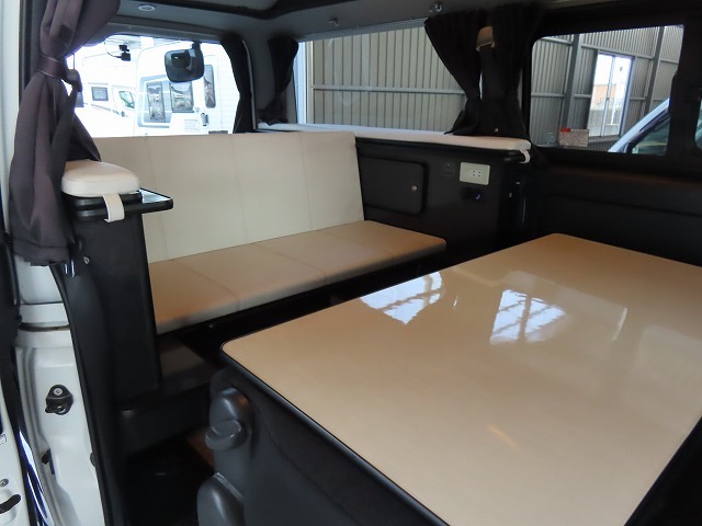 キャンピングカーバンコン