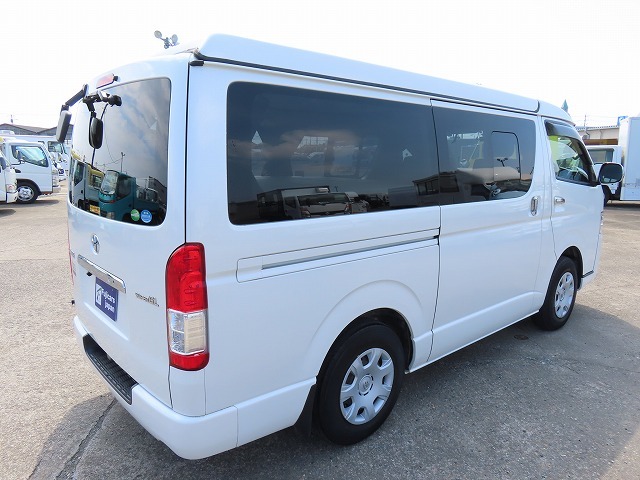 キャンピングカーバンコン