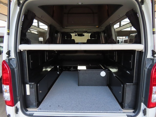 キャンピングカーバンコン