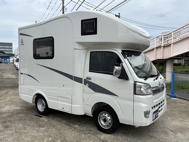 キャンピングカー軽キャンパー