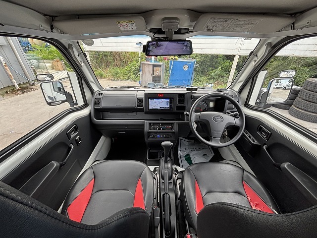 キャンピングカー軽キャンパー