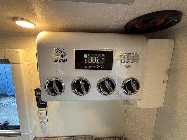 キャンピングカー軽キャンパー